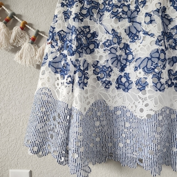 Chico's Floral Blue Printed Lace Top Flare Sleeve Prairie Coastal Modest 12/14 - Picture 4 of 12